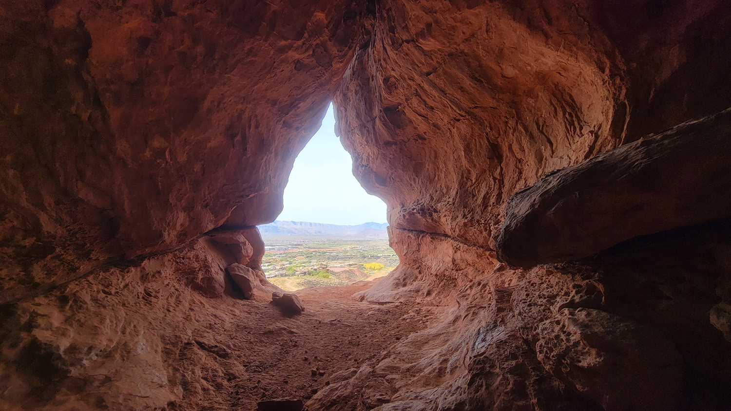 Sunday Drive - Take a Hike To Scout Cave